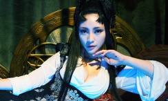 女主人的棉袜羞辱丨vk